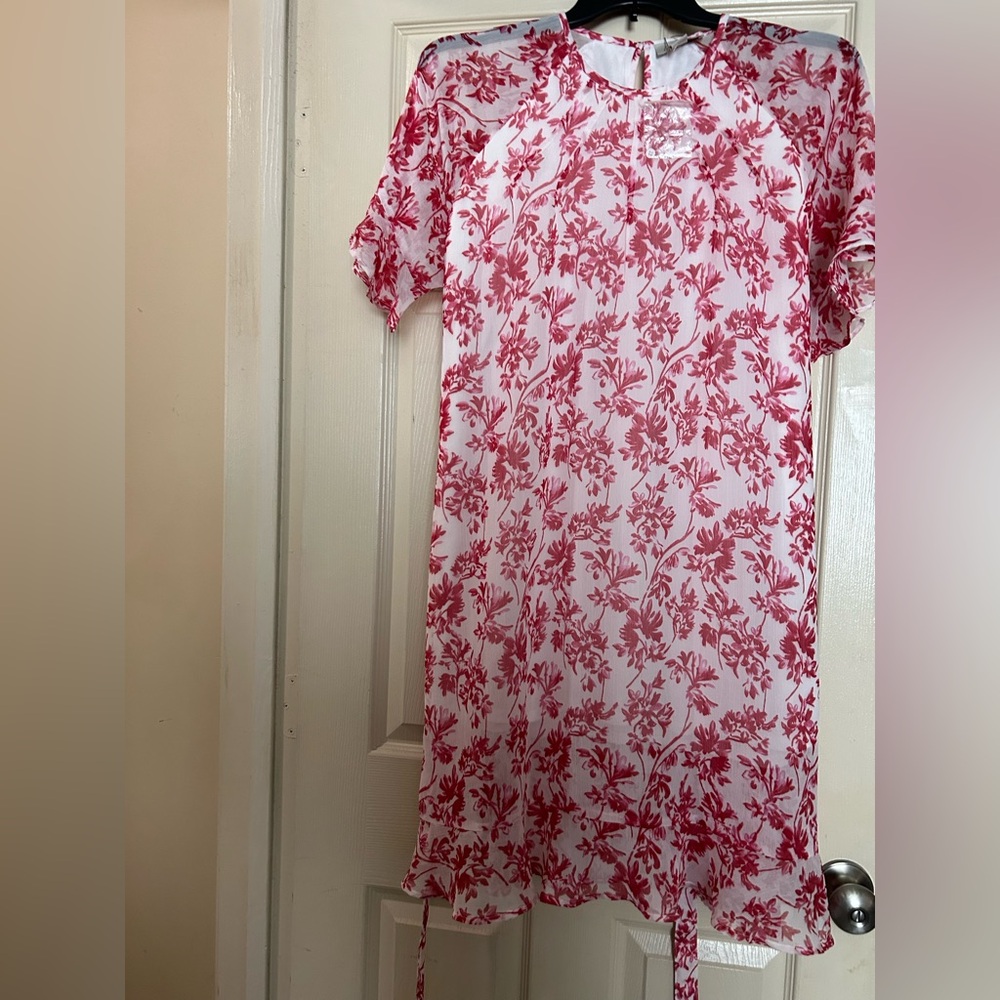 Charlie Paige Red and Pink Floral Blouse